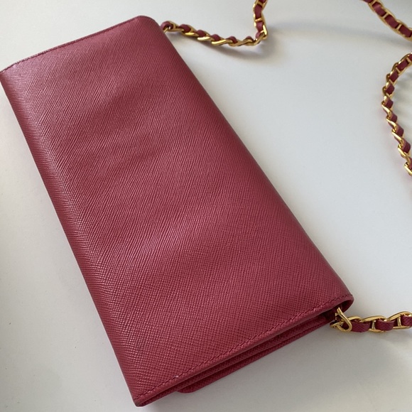 Prada Saffiano metal wallet on chain